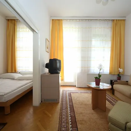 Club Aliga Retro Hotel Balatonvilágos