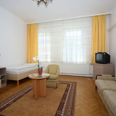 Otel Club Aliga Retro Balatonvilágos
