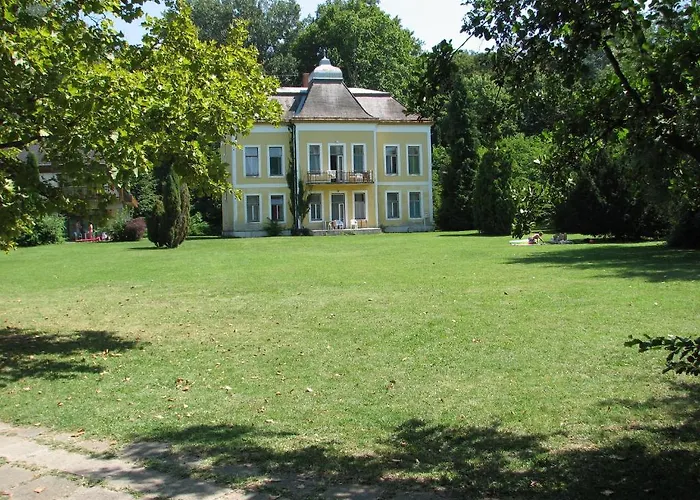 Hotel Club Aliga Retro Balatonvilágos