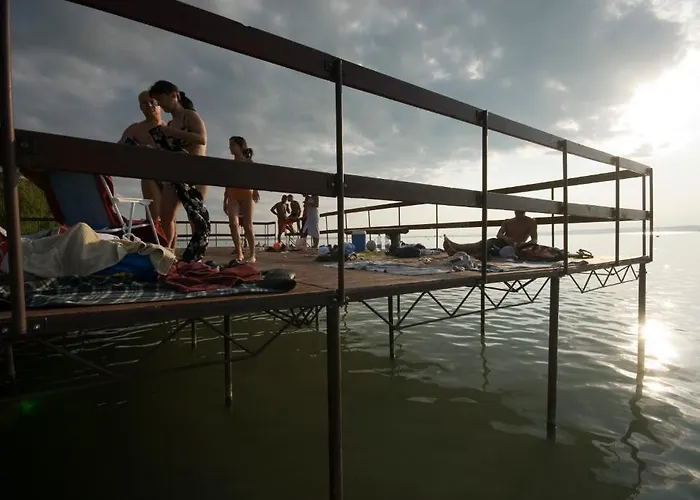 Club Aliga Retro Balatonvilágos