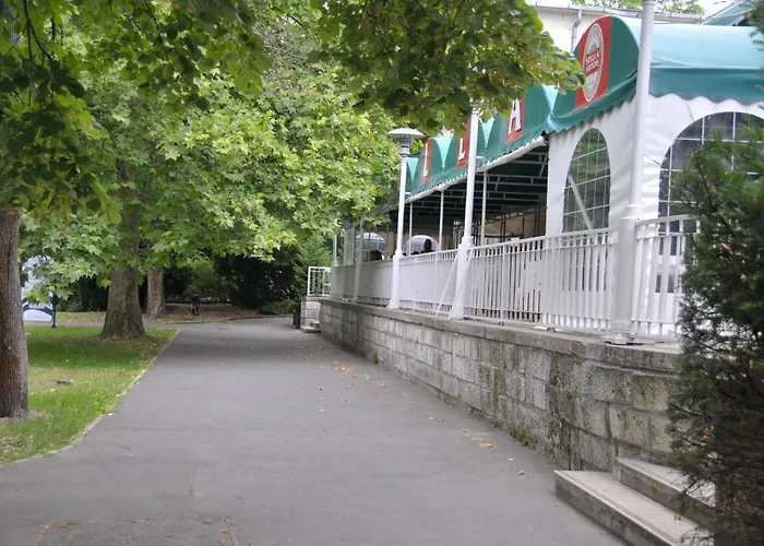 Club Aliga Retro 3* Balatonvilágos