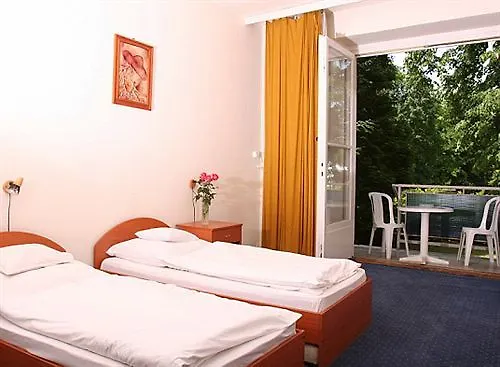 Club Aliga Retro Hotel