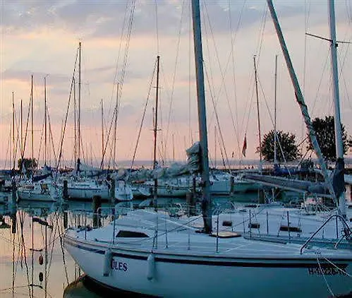 Club Aliga Retro Hotel 3*