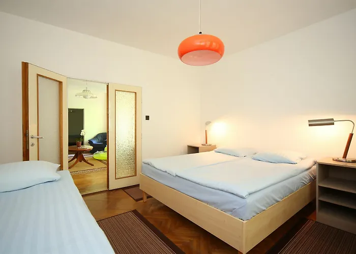 Club Aliga Retro Balatonvilágos