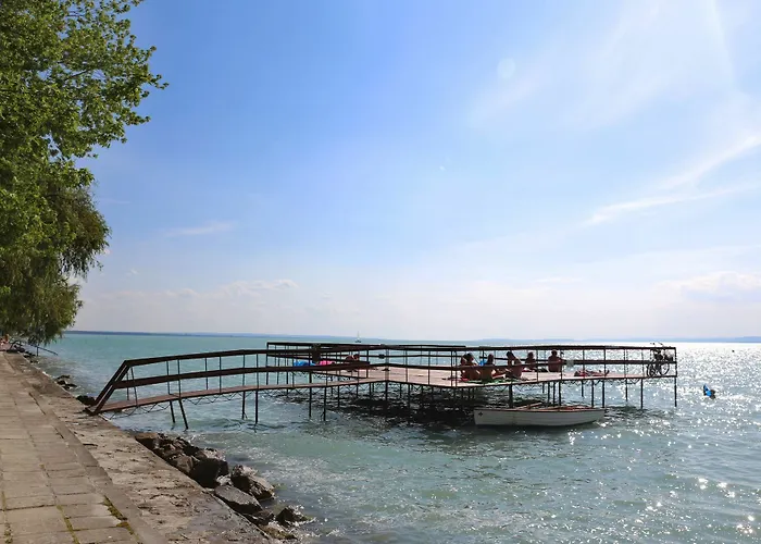 Club Aliga Retro Hotel